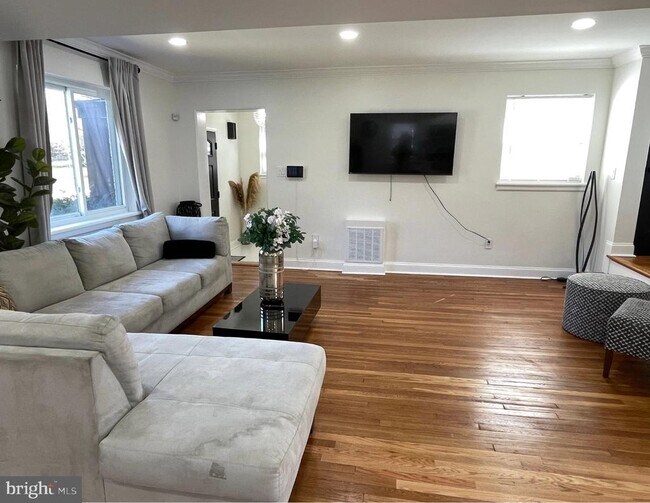 Foto del edificio - 3506 Cheverly Ave