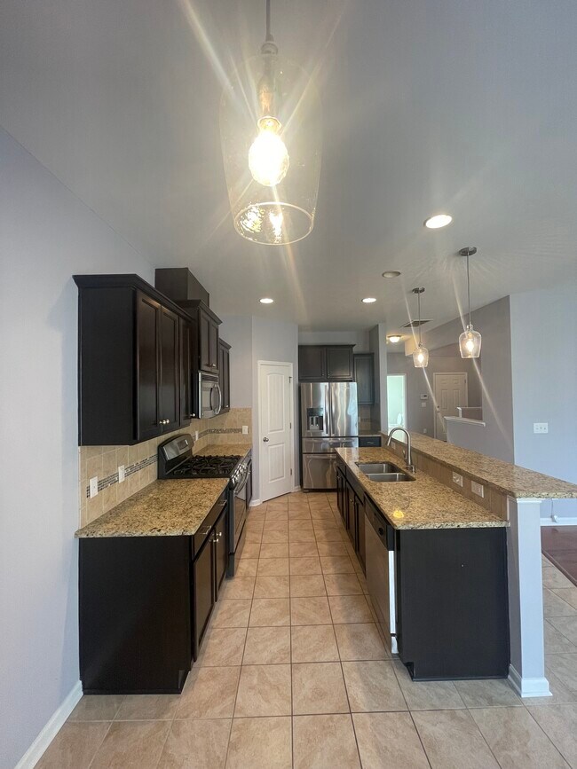 Kitchen - 115 Deacon Ridge St