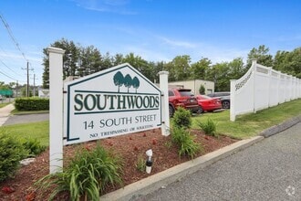 Building Photo - 14 South St