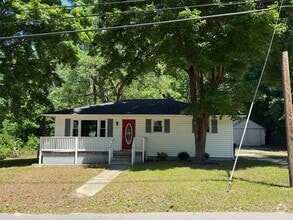 Building Photo - 1413 Lee Ln
