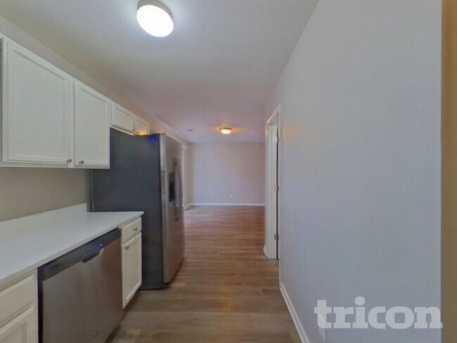 Foto del edificio - 175 Chesterbrook Ln