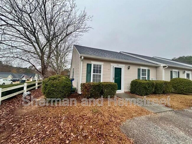 Foto del edificio - 802 Fripp Ct