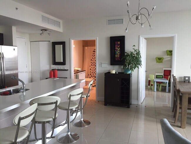 Foto del edificio - 90 SW 3rd St