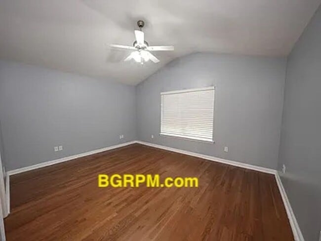 Building Photo - 4 Bdrm, 2 Bath, Cabot Home,