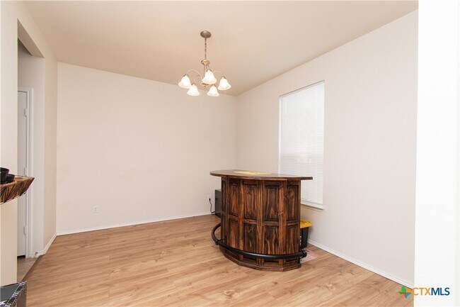 Foto del edificio - 303 Gemini Ln