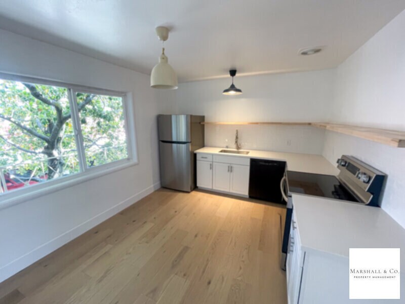 Primary Photo - Walk 1 Block To Downtown! REMODELED 2BR/1B...