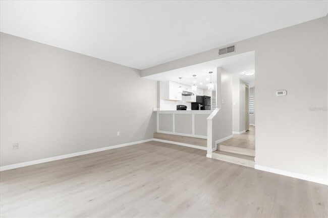 Building Photo - 5852 Windhover Dr