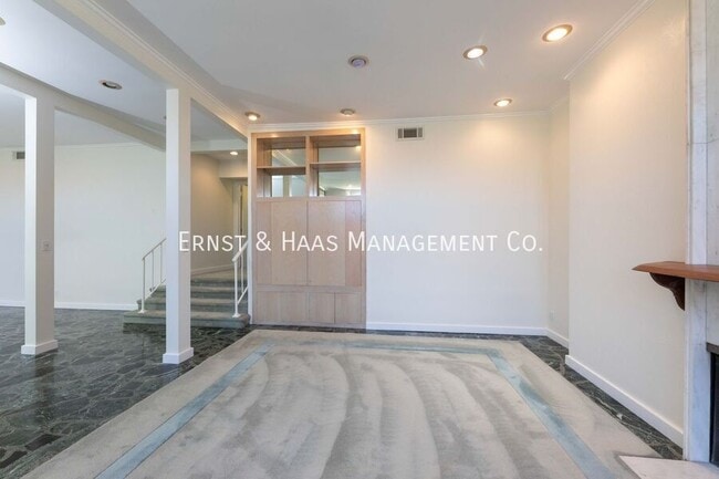 Building Photo - 958 Palo Verde Ave