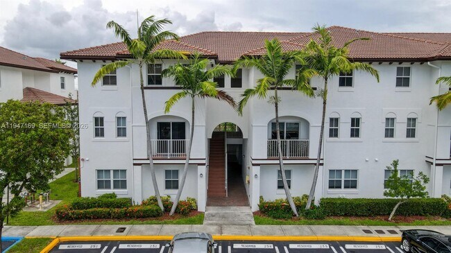 Building Photo - 8850 NW 97th Ave