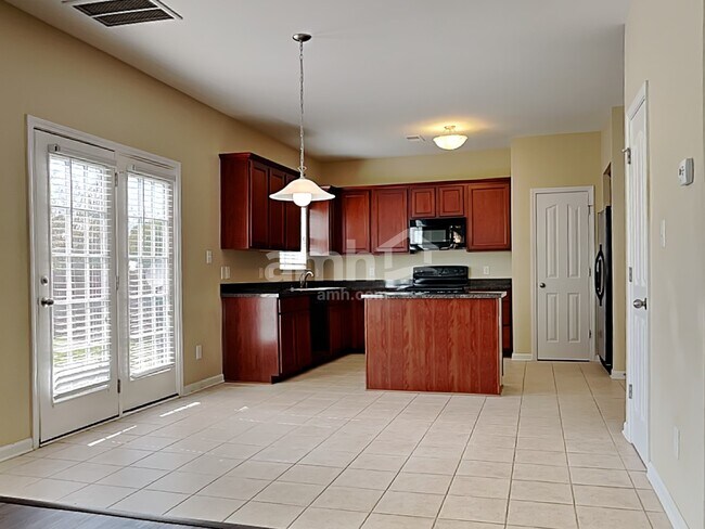 Foto del edificio - 167 Kentland Ridge Dr