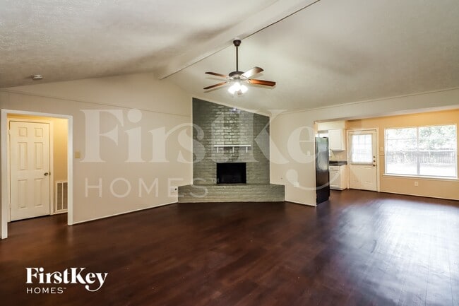 Building Photo - 17538 Bonnie Sean Dr