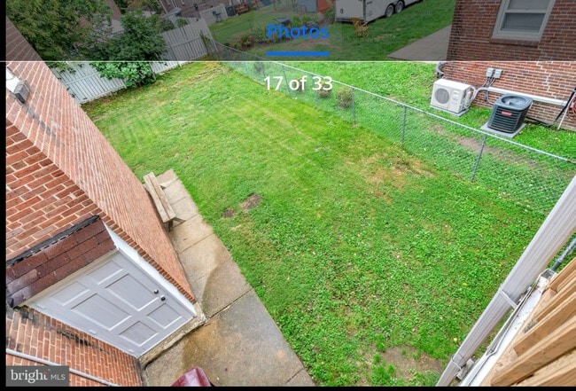 Building Photo - 1803 Elm St