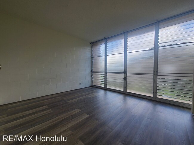 Foto del edificio - 2 br, 1 bath House - 95-273 Waikalani Dr #...