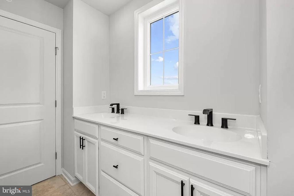 Foto principal - 3086 Egreton Rd