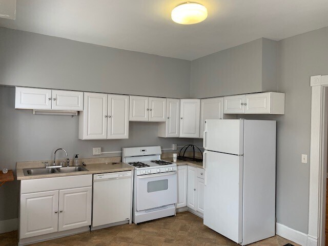 Cocina - 2716 Griffiths Ave