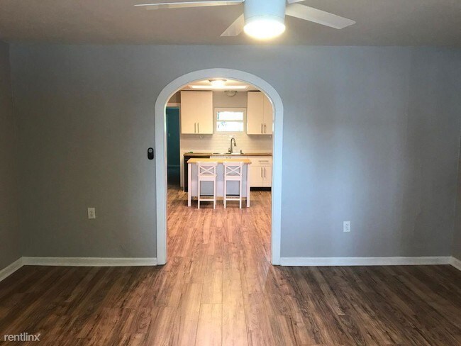 Building Photo - 4 br, 2 bath House - 144 44th St