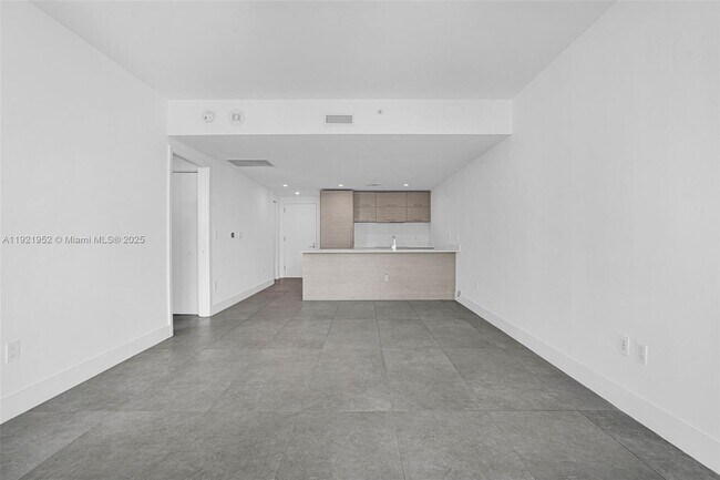 Building Photo - 1300 S Miami Ave