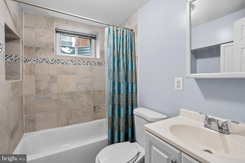 Foto del edificio - 342 Nicholson St NE