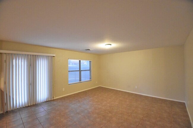 Building Photo - 4616 W Burgess Ln