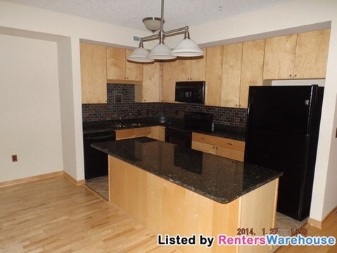 Foto del edificio - 2201 Village Ln
