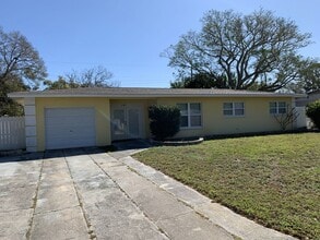 Building Photo - 7445 17th Way N