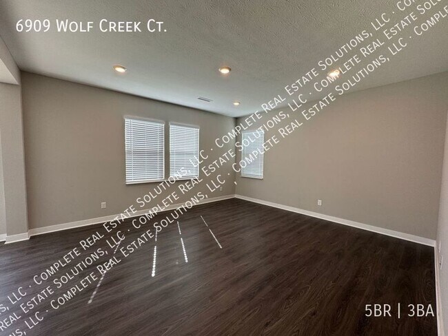 Building Photo - 6909 Wolf Crk Ct
