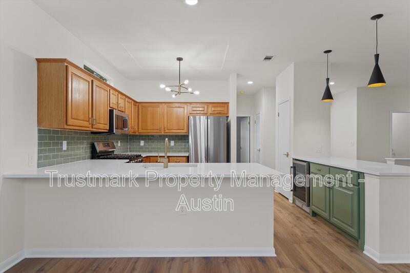 Primary Photo - 109 Anemone Cir
