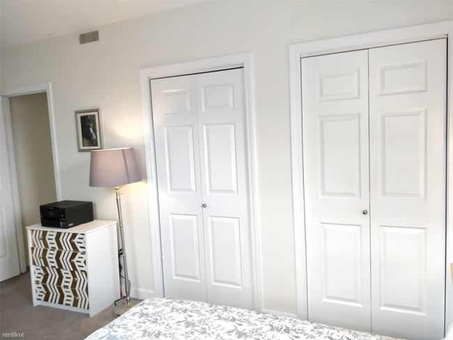 Foto del edificio - 1 br, 1 bath  - 65 Glen Rd # H8P