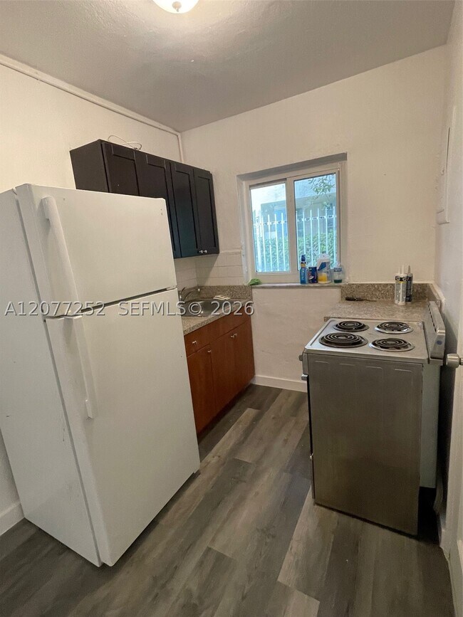 Foto del edificio - 430 SW 6th St