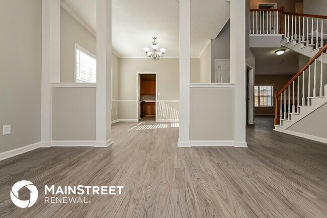 Building Photo - 5801 Mays Ridge Ct