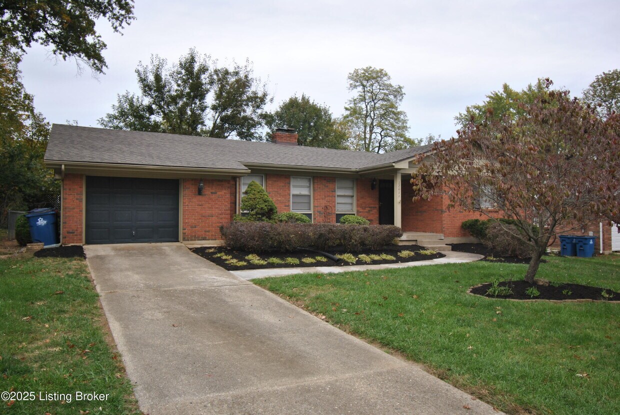 Primary Photo - 12011 Brookmoor Dr