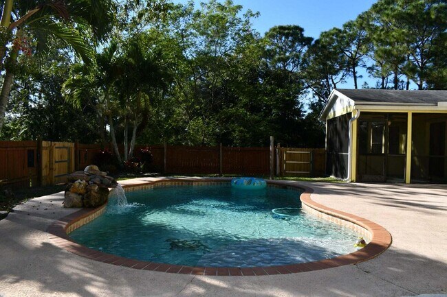Foto del edificio - 17394 72nd Rd N