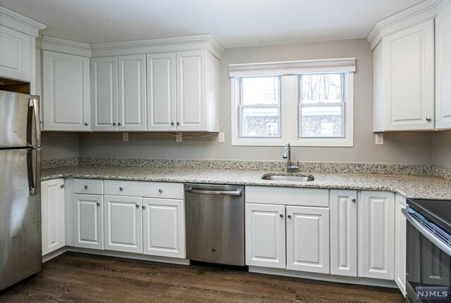 Building Photo - 774 Wyckoff Ave