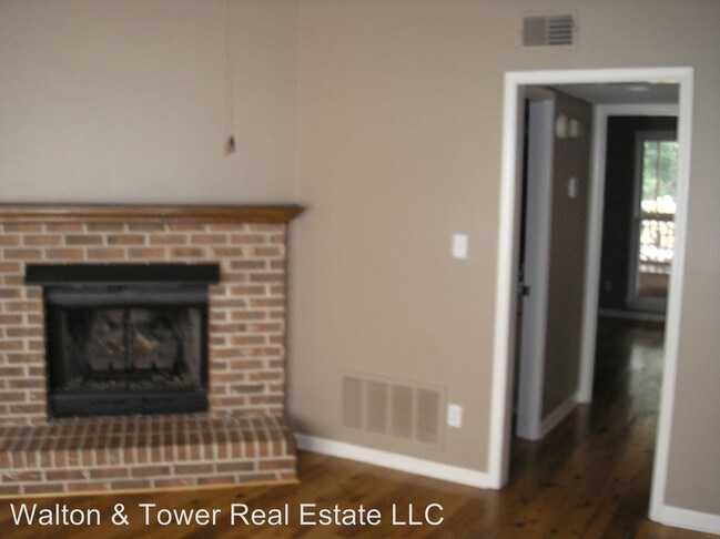 Building Photo - 4857 Riverwood Pl
