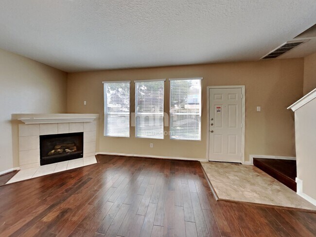 Building Photo - 18535 Alemarble Oak St