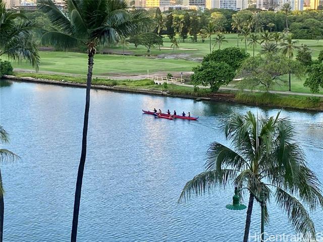 Building Photo - 2355 Ala Wai Blvd