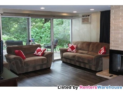 Building Photo - 11317 Park Ridge Dr W