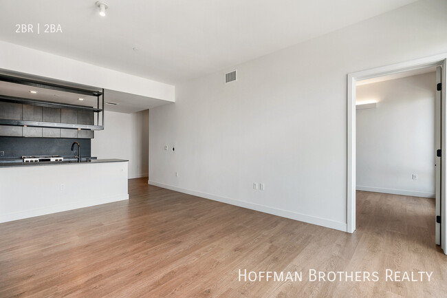 Building Photo - 10702 Tabor St