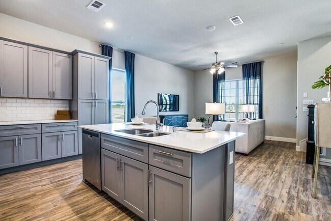 Foto del edificio - 4175 Kearsage Dr