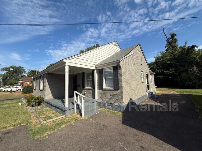 Foto del edificio - 1760 Edward Ave