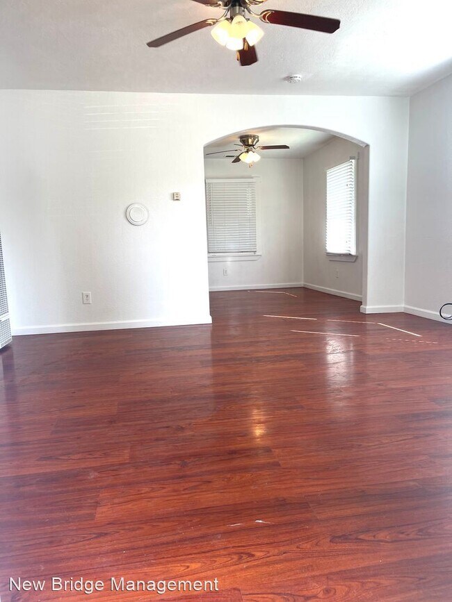Building Photo - 2 br, 1 bath House - 1501 Fig Ave
