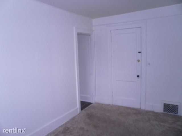 Foto del edificio - 1 br, 1 bath  - 2529 Parkview Ave #3