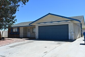 Building Photo - 6905 Singing Dunes Ln