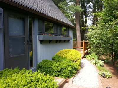 Foto del edificio - 13 Laurel Ln