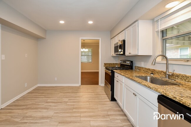 Building Photo - 809 Branch Dr