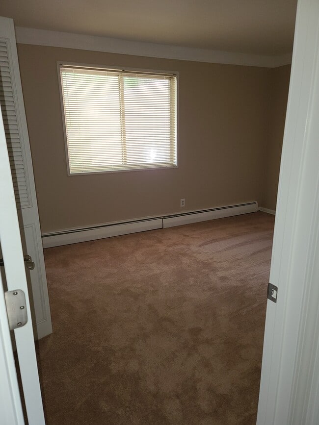 Bedroom #1 - 1237 Island Dr