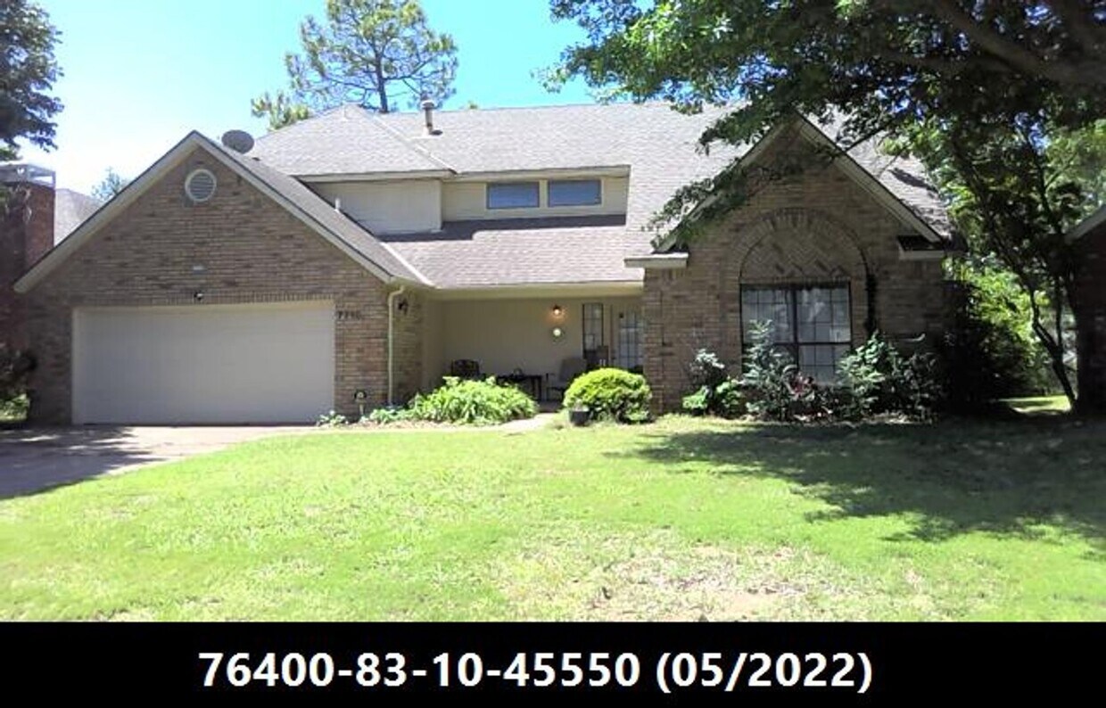 Primary Photo - Large 4 Bedroom 2 Bath Home for Rent.