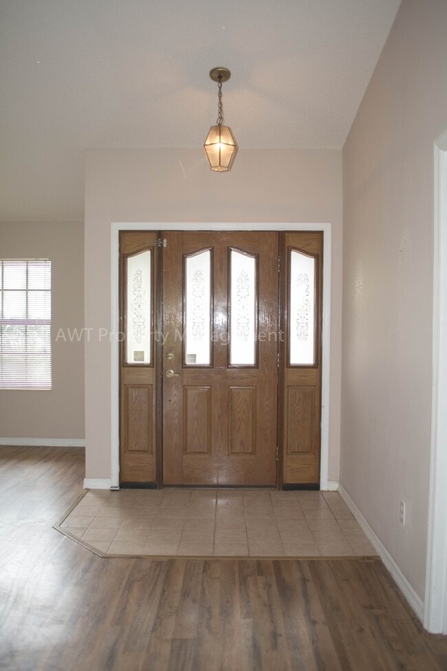 Foto del edificio - Updated 3/2. Great Location