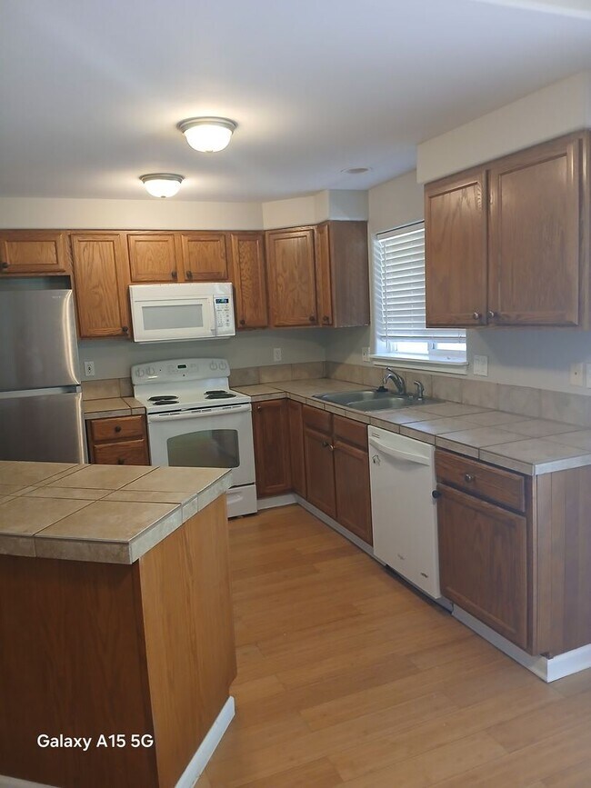 Foto del edificio - 56083 Gothard Way