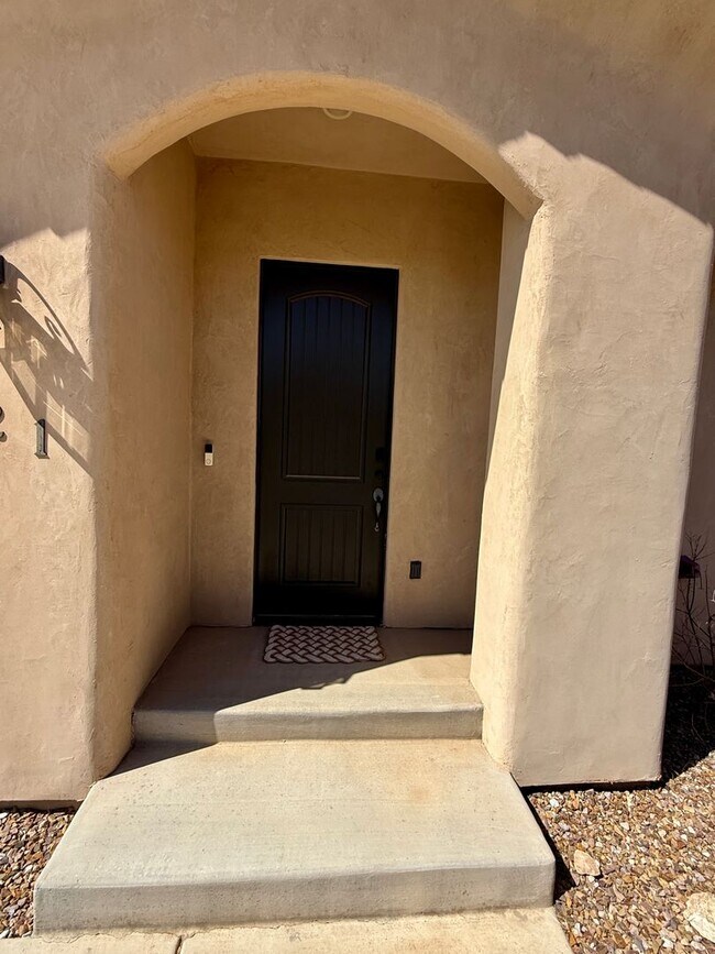 Foto del edificio - 521 N Creek Ridge Dr